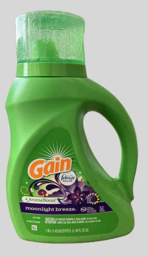 Gain 2X Concentrated Liquid Laundry Detergent, Moonlight Breeze scent, 1.36 L bottle, 32 loads, fresh and long-lasting fragrance.