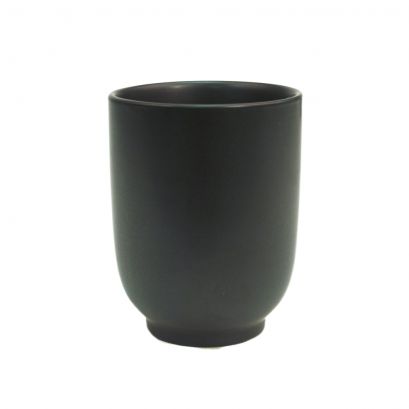 C.A.C. 8oz Non-Glare Black Cup – Durable porcelain coffee cup with a matte finish, perfect for restaurants and cafés. Sold 36 per case. SKU: RSCAC-666-1-BLK.