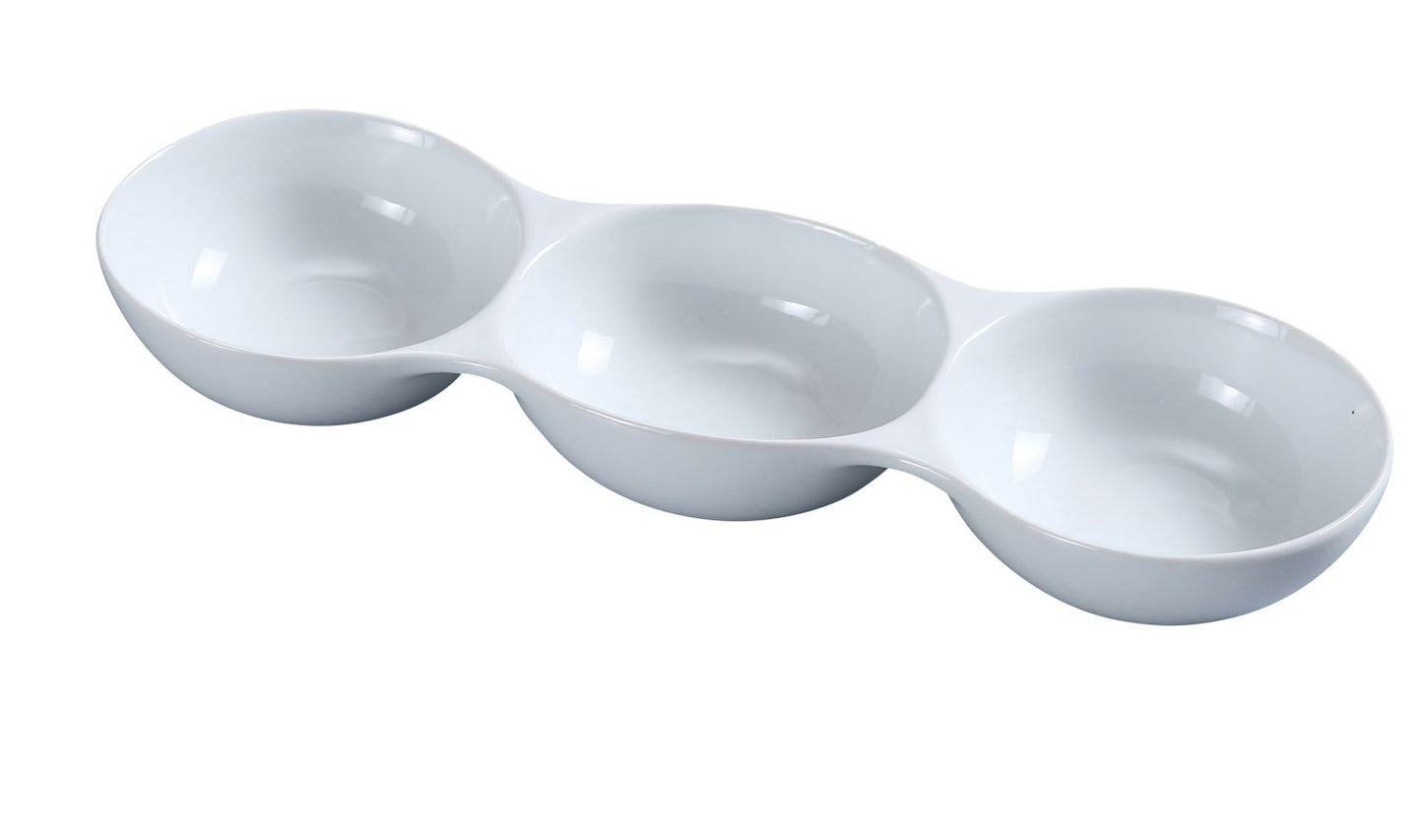 Yanco Three Divided Bowl ML-833 is a stylish and practical addition to your tableware collection. Made from high-quality porcelain with a sleek glaze finish, this durable bowl is resistant to mechanical damage and temperature effects. The three-compartment design allows for convenient serving of various dishes such as rice, miso soup, noodles, and salads.