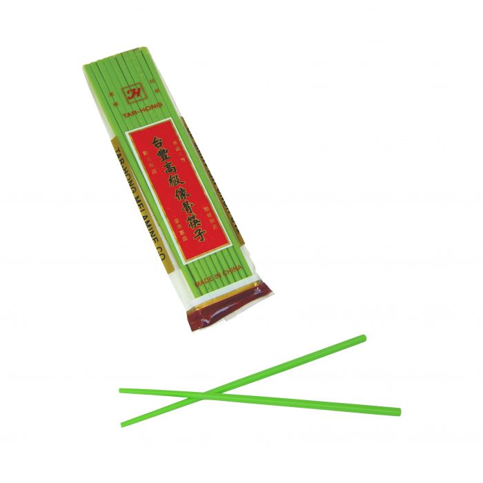Thunder Group Melamine Chopstick 1000/Case is perfect for providing authentic Asian dining experience. Offering a classic look of bamboo but possessing the durability of melamine, these chopsticks are reusable and easy to clean. Thanks to a durable melamine, they will not crack or bend under pressure. Melamine chopsticks designed by Thunder Group are an optimal choice for any sushi bar or Asian restaurant, specializing in the most popular oriental dishes.