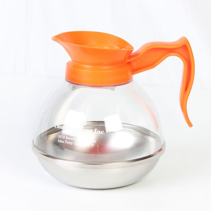 Thunder Group Decaf Coffee Decanter is a reliable, high-capacity solution for establishments that serve large volumes of coffee throughout the day. Built with commercial durability in mind, it features a break-resistant polycarbonate body and a stainless steel base, offering long-lasting performance in bustling cafes, diners, and office break rooms. Its plastic handle and top are designed for comfort and safe handling during fast-paced service.