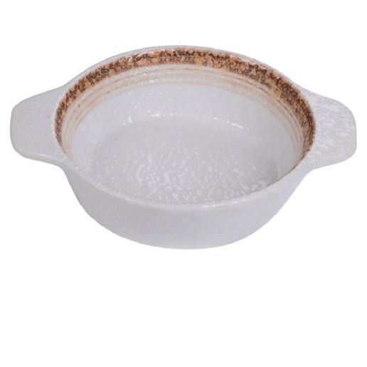 Yanco Bake Dish With Ear RO-2506 is a durable and stylish choice for serving and baking individual portions. Made from high-quality porcelain with a glazed finish, this round dish features a refined two-tone design in white and brown. Measuring 6.5 inches in length, 5 inches in width, and 1.5 inches in height, it has a 7-ounce capacity, making it ideal for small appetizers, side dishes, and baked creations.