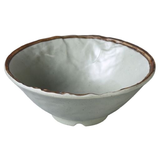 Yanco Ramen Bowl YO-5006 is a stylish and functional choice for serving ramen, soups, and other delicious dishes. With an 11 oz. capacity, this round bowl offers ample space to hold your favorite meals securely. Crafted from high-quality melamine, it features a sleek matte green finish that enhances any dining setting. Built for durability and convenience, this bowl is dishwasher safe, making cleanup effortless after every meal.