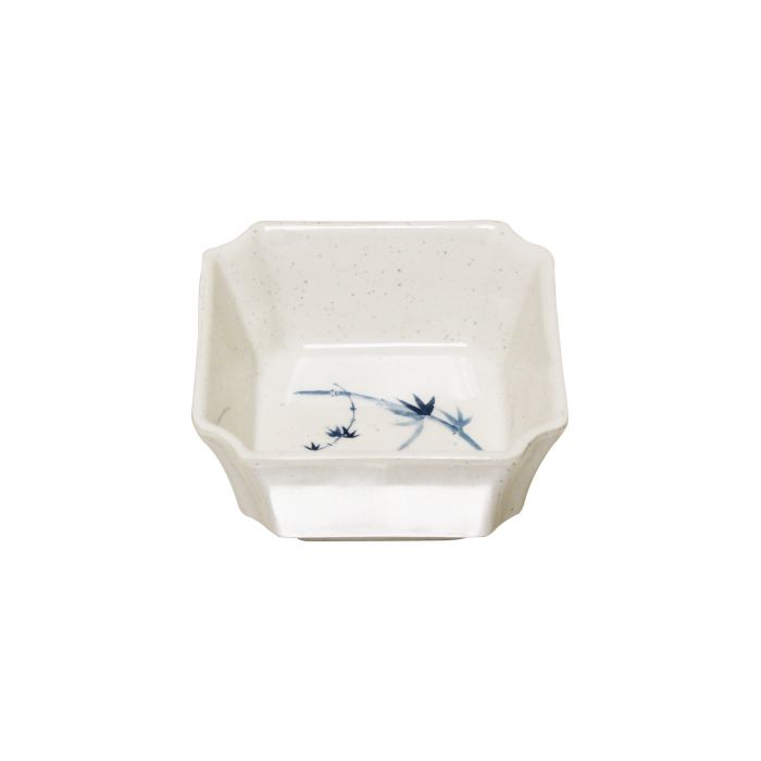 The Thunder Group Square Bowl features a stone-colored design with delicate bamboo accents, adding authentic Asian flair to any setting. Made from durable melamine, it is BPA-free, break-resistant, shatter-resistant, lightweight, and stackable for easy handling and storage. Dishwasher safe and NSF listed, it’s ideal for serving miso soup, ramen, kimchi, and other Asian dishes at restaurants, catered events, or home use.