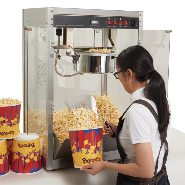 (8oz 14oz) Benchmark Silver Screen Popcorn Machine 1/Pack "Silver Screen" is simple in looking and is technically savvy. A separate cabinet thermostat and temperature indicator accurately controls the heat, ensuring that your popcorn is always at the perfect serving temperature.