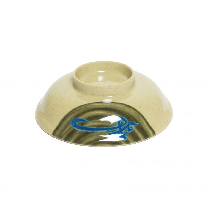 Thunder Group Lid For Noodle Bowl 12/Pcs is perfect for serving ramen and other noodle dishes. This lid is manufactured from a durable plastic material, however, is not suitable for cooking and warming foods in a microwave or an oven. This lightweight lid ensures convenient handling and help to maintain the food warm. Melamine lids and bowls by Thunder Group are a practical solution for catered indoor and outdoor events.