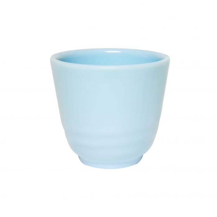 The Thunder Group Tea Cup brings a friendly touch to any table setting with its light blue color, perfect for serving milk tea, green tea, and other beverages. Made from durable melamine, it’s BPA-free, break-resistant, shatter-resistant, lightweight, and stackable for easy storage. Dishwasher safe and NSF listed, this cup is ideal for restaurants, catered events, and home use.