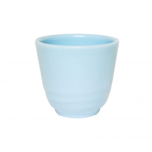 The Thunder Group Tea Cup brings a friendly touch to any table setting with its light blue color, perfect for serving milk tea, green tea, and other beverages. Made from durable melamine, it’s BPA-free, break-resistant, shatter-resistant, lightweight, and stackable for easy storage. Dishwasher safe and NSF listed, this cup is ideal for restaurants, catered events, and home use.