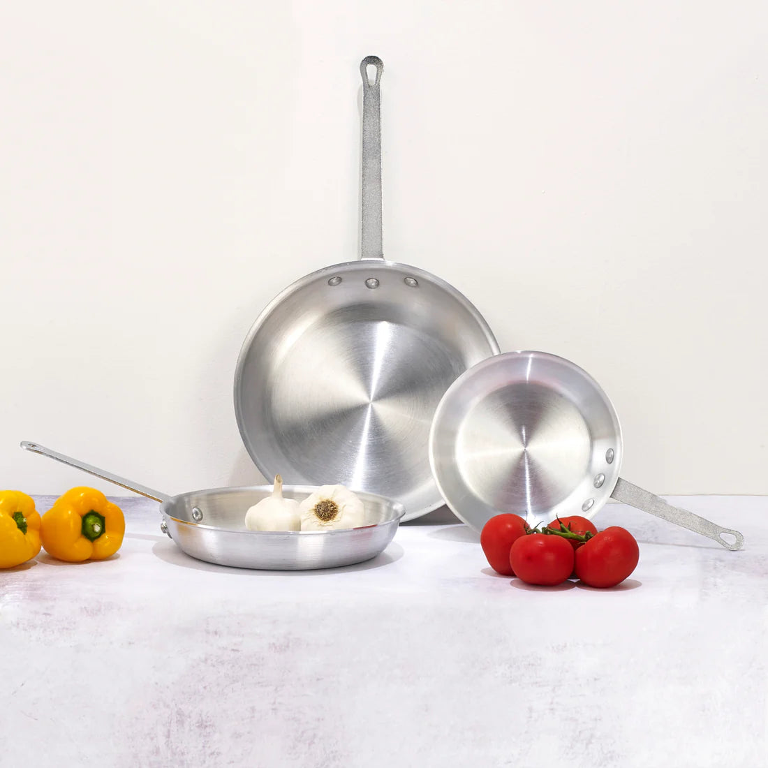 Winco AFP-10S to 8S, 10-8" Majestic, Satin Finish Alu Fry Pan