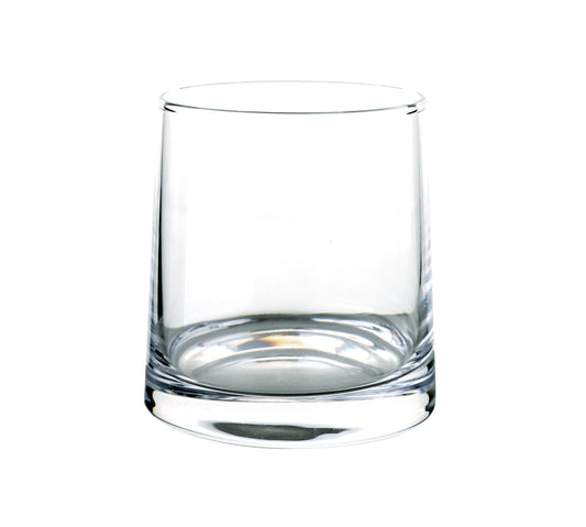 Yanco Rocks Glass AM-409 is a reliable and stylish choice for serving whiskey, cocktails, or spirits over ice. With a 9 oz capacity, it strikes the perfect balance between function and presentation, making it a staple for bars and restaurants. Crafted from durable clear glass, this rocks glass features a wide mouth and sturdy base for stability and easy handling. 