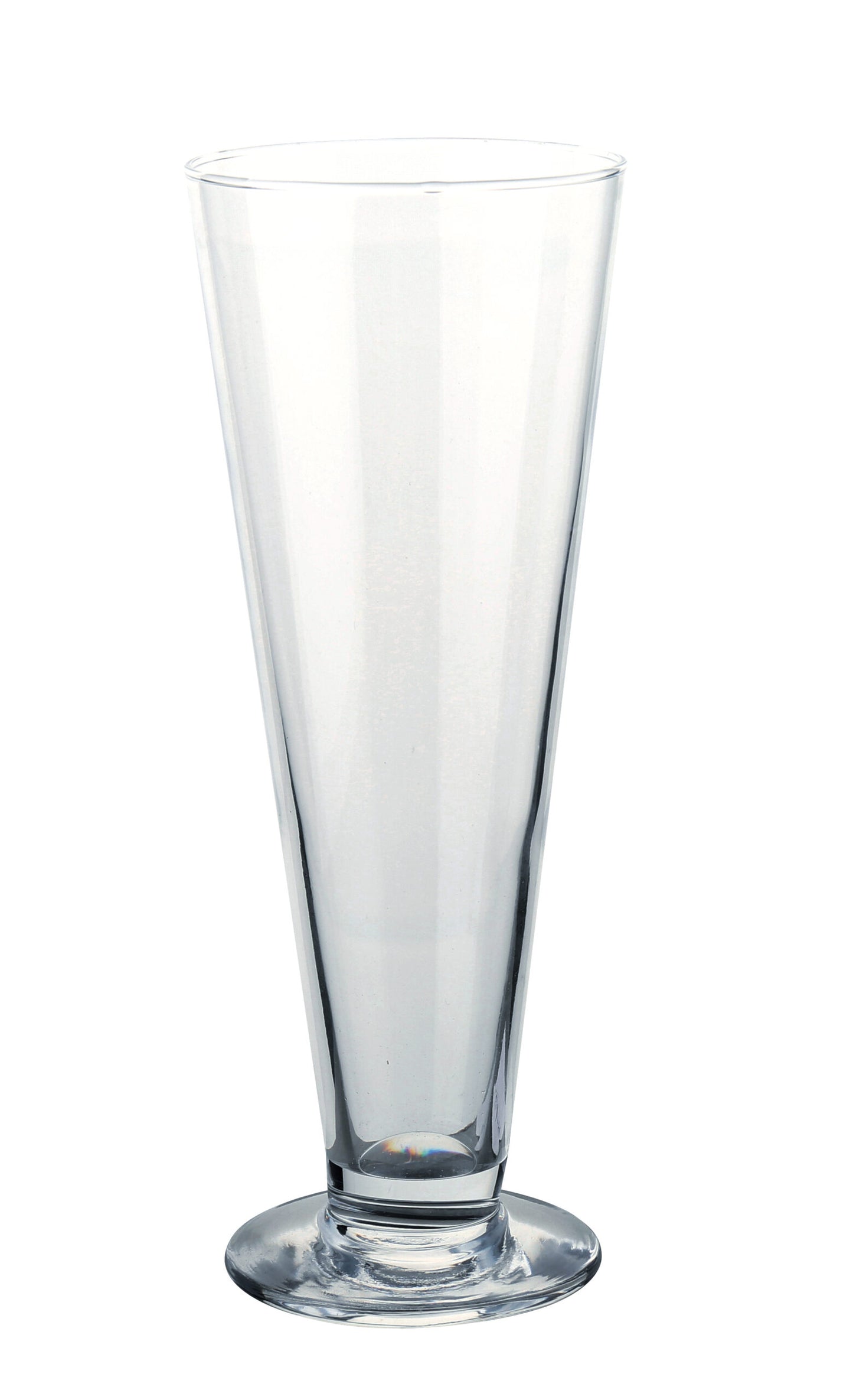 Yanco Tall Beer Glass AS-413 brings height and elegance to your drink service. With a 13.5 oz capacity, it's an excellent choice for serving premium drafts, craft brews, or refreshing lagers. Its tall, slender profile enhances carbonation and head retention, making it ideal for establishments that value presentation and performance. Crafted from durable, crystal-clear glass, this piece is part of the Aqua Spirits collection—designed for lasting use in restaurants, bars, and taprooms.
