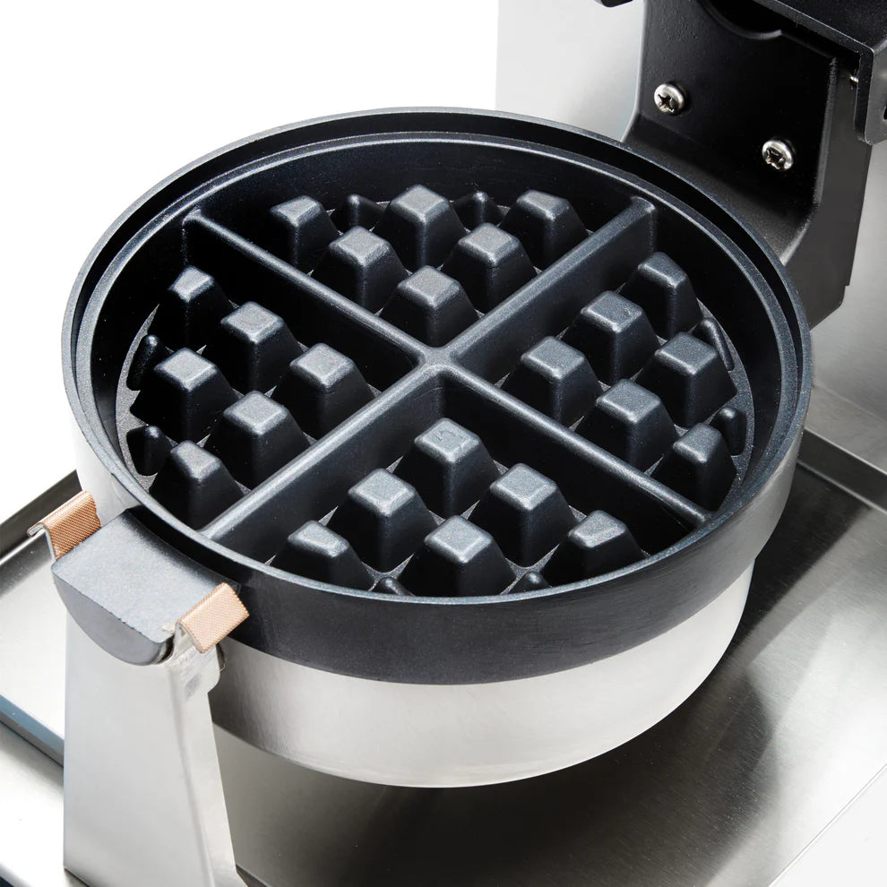 Winco BWM-07 - Waffle Baker - Single