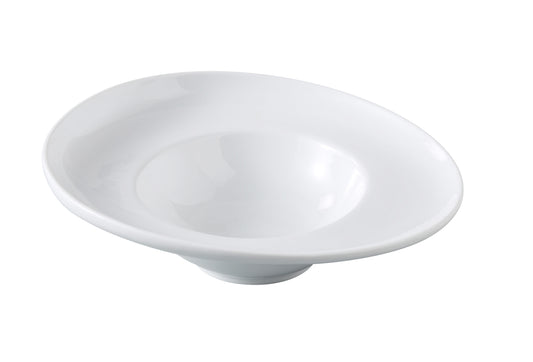 Yanco Dessert Plate CA-709 is a stylish and durable addition to any table setting. Crafted from high-quality porcelain with a bright white finish, it offers excellent resistance to mechanical damage and temperature changes. Its elegant white design enhances food presentation, making it perfect for serving fruit salads, ice cream, and other desserts. Ideal for fine-dining restaurants, catered events, outdoor dining areas, and hotels, this plate combines sophistication with practicality. 