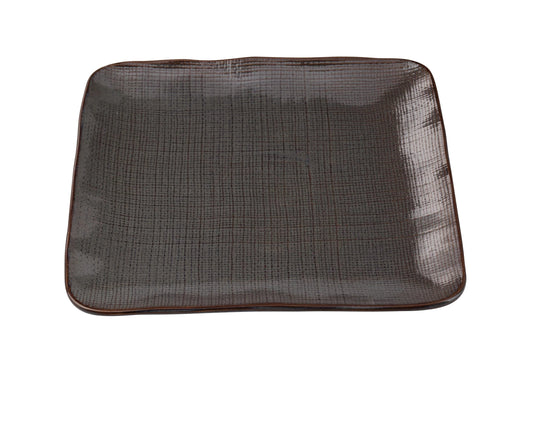 Yanco Square Plate CB-509 combines durability with rustic elegance, making it a great addition to restaurants, catering services, and home dining. Crafted from high-quality porcelain, this plate features a distinctive basket weave design that enhances food presentation. Its microwave and dishwasher safe properties ensure convenience for everyday use, while its sturdy construction allows for reliable performance in busy dining environments.
