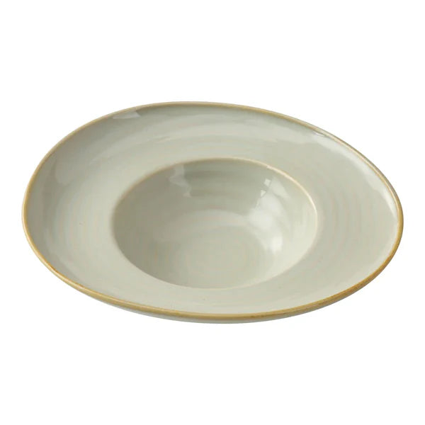 Yanco Dessert Plate GO-709 is an elegant and refined piece from the Golden Coast collection. Crafted from high-quality chinaware, this oval dessert plate features earthy tones and concentric circles, beautifully accented by a golden rim for a sophisticated touch.&nbsp;Perfect for serving desserts, pastries, or small appetizers, this plate is ideal for upscale restaurants, cafés, and fine dining settings. The tea green color adds warmth and charm, enhancing any table presentation.