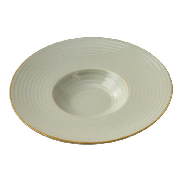 Yanco Dessert Plate GO-712 is an elegant and refined piece from the Golden Coast collection. Crafted from high-quality chinaware, this oval dessert plate features earthy tones and concentric circles, beautifully accented by a golden rim for a sophisticated touch.&nbsp;Perfect for serving desserts, pastries, or small appetizers, this plate is ideal for upscale restaurants, cafés, and fine dining settings. The tea green color adds warmth and charm, enhancing any table presentation.