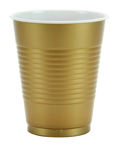 18oz plastic cups in silver and gold, perfect for weddings, parties, and special events. Durable, disposable, and elegant design for easy serving and cleanup. Ideal for upscale and casual occasions.
