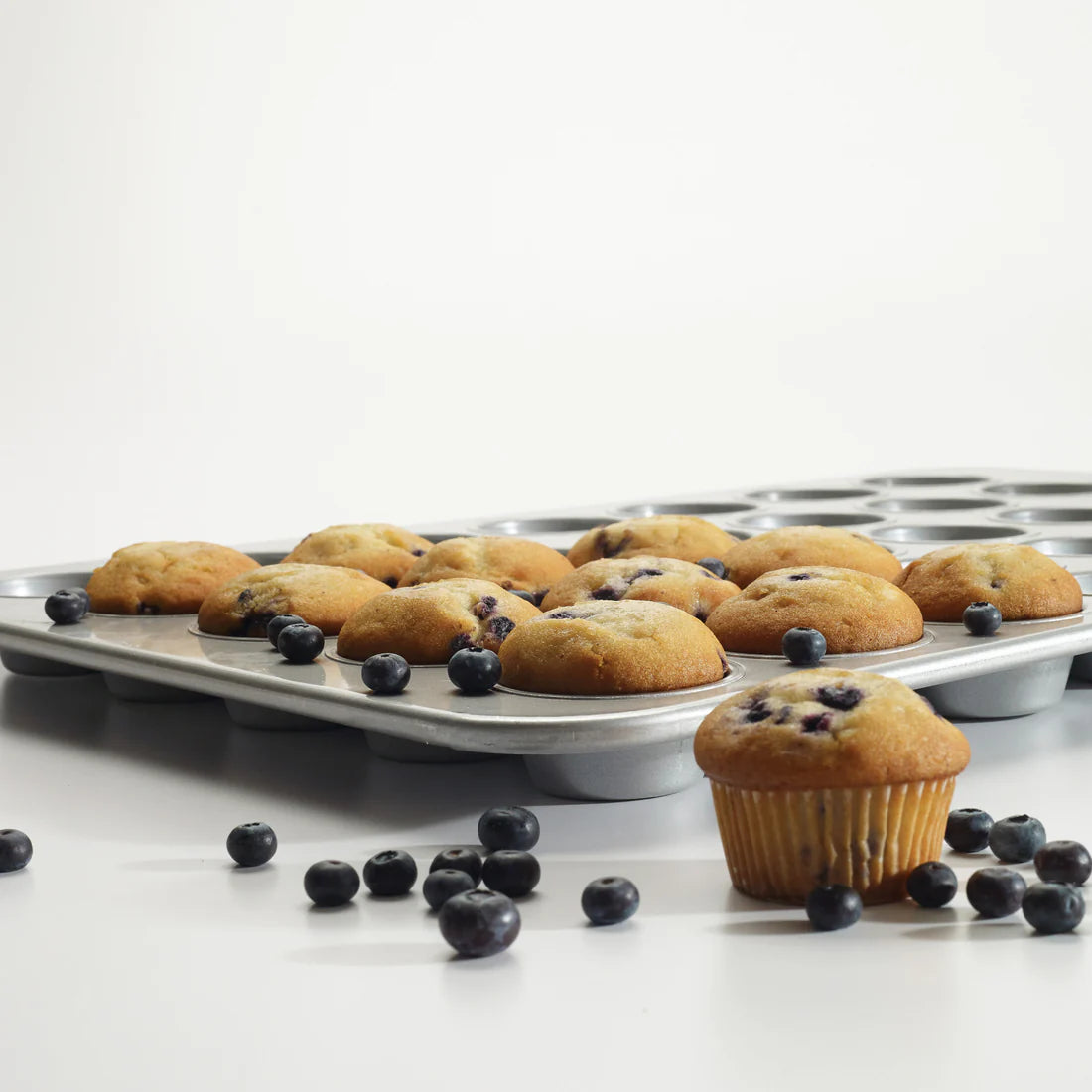 Winco HMF-20E to 48T, 26ga Alum Steel, Silicone Glazed Muffin Pans, EA