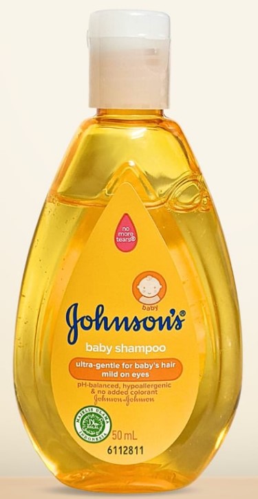 Johnson & Johnson Baby Shampoo, 50 ml (1.7 oz) gentle tear-free shampoo for soft, smooth, and healthy baby hair, travel-friendly size