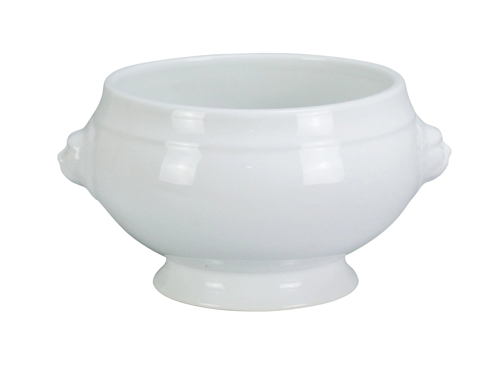 Yanco Lion Bouillon Cup LB-215 is a refined and versatile addition to any restaurant or dining setting. Designed to elegantly present soups, chowders, stews, and condiments, this cup combines functionality with classic appeal. Crafted from high-quality porcelain, it features a sleek white glaze that enhances its durability and aesthetic charm. Built for convenience, it is oven, dishwasher, and microwave safe, making it ideal for both commercial and home use.