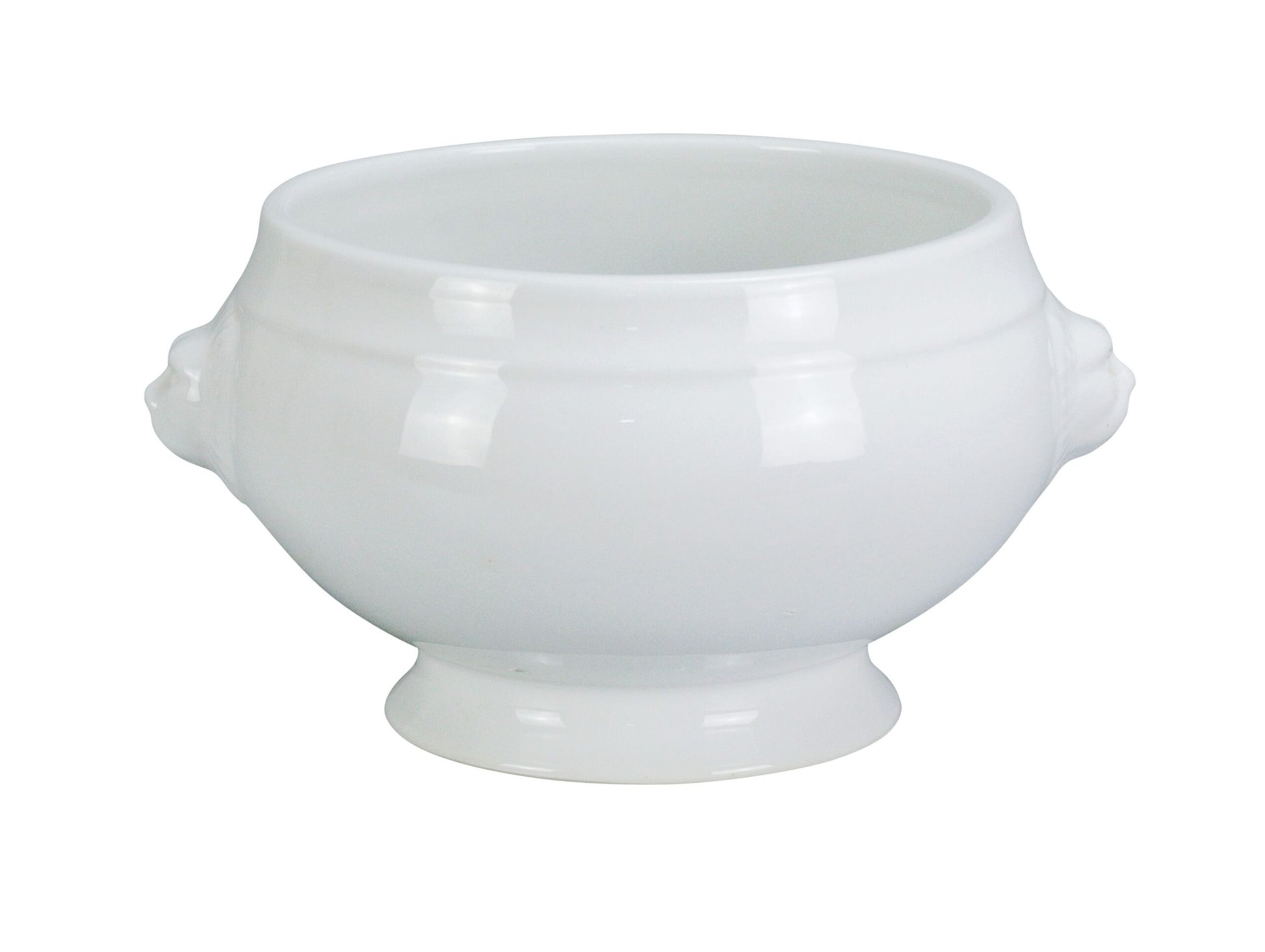 Yanco Lion Bouillon Cup LB-232 is a refined and versatile addition to any restaurant or dining setting. Designed to elegantly present soups, chowders, stews, and condiments, this cup combines functionality with classic appeal. Crafted from high-quality porcelain, it features a sleek white glaze that enhances its durability and aesthetic charm. Built for convenience, it is oven, dishwasher, and microwave safe, making it ideal for both commercial and home use.