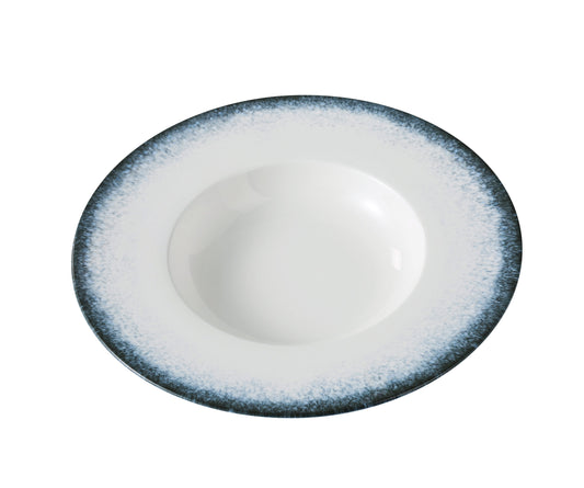 Yanco Pasta Bowl MR-411 offers a refined presentation for pasta, risotto, or grain-based dishes. With its wide 11 1/4" profile and 12 oz depth, it strikes a balance between elegance and functionality. The signature midnight blue rim adds visual appeal, making it a stylish addition to modern restaurant tables, catered events, or home dining.