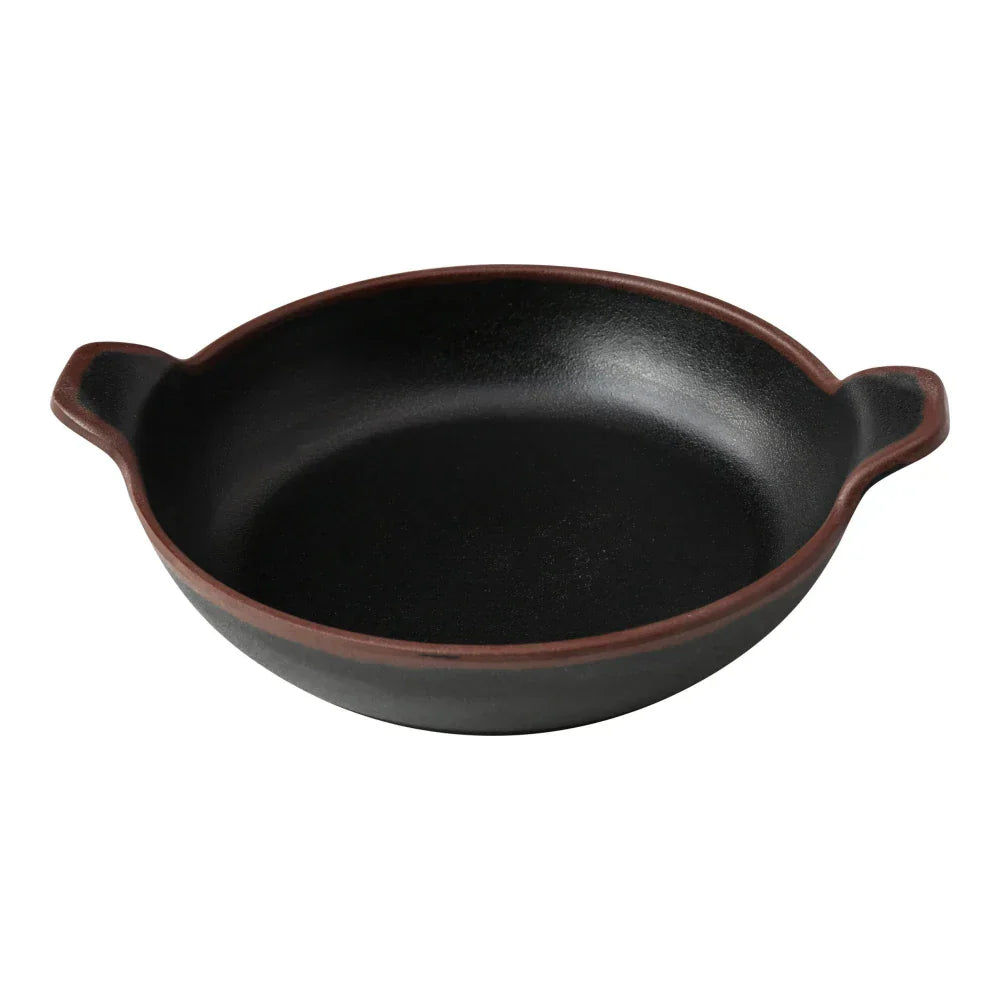 Yanco Bowl NA-509BK Crafted from melamine, this bowl offers a 24-ounce capacity, making it suitable for a variety of dishes. It is both break-resistant and dishwasher safe, catering to the needs of high-use environments while ensuring easy maintenance. With its round shape and elegant black color accented by a brown rim, this bowl adds a touch of style to any dining setup. 