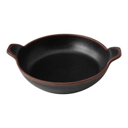 Yanco Bowl NA-509BK Crafted from melamine, this bowl offers a 24-ounce capacity, making it suitable for a variety of dishes. It is both break-resistant and dishwasher safe, catering to the needs of high-use environments while ensuring easy maintenance. With its round shape and elegant black color accented by a brown rim, this bowl adds a touch of style to any dining setup. 