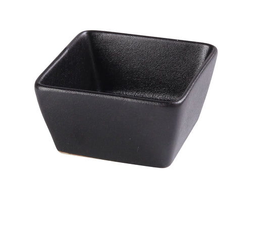 Yanco Square Sauce Dish NB-4031 is a perfect solution for those who look for an elegant and high-quality tableware for food-serving establishment. This color glazed porcelain dish is ideal for serving dips, sauces, and desserts. The stylish Noble Black collection design will perfectly fit any establishment. It can be used in restaurants, catered events, outdoor dining areas or even hotels. These square dishes are a stylish and reliable dinnerware solution for your business. 