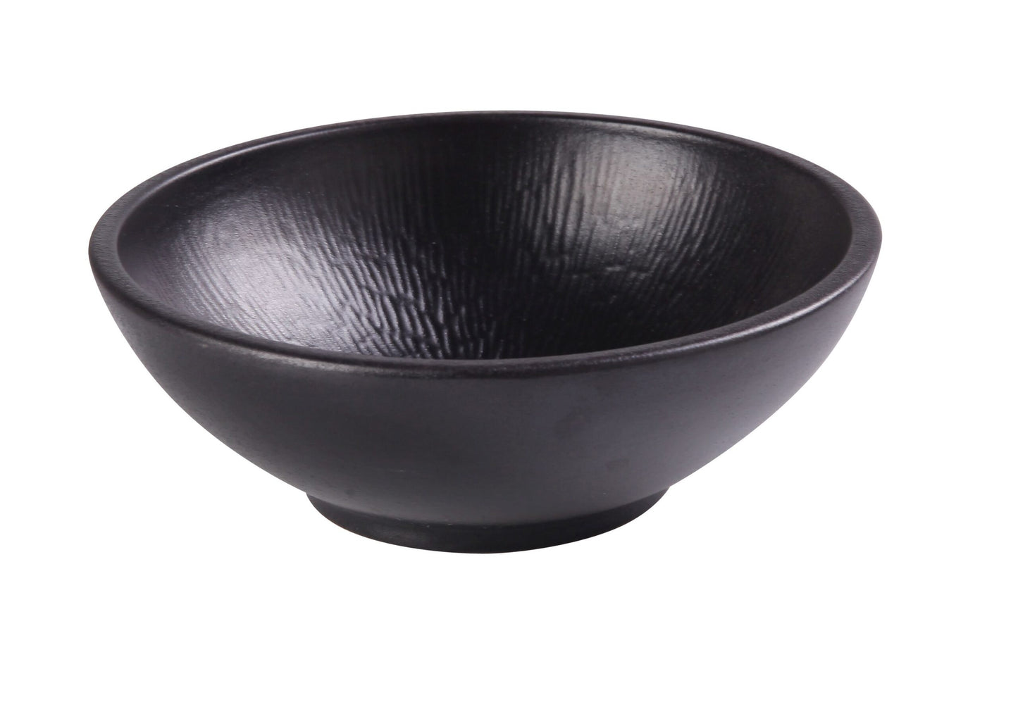 Yanco Bowl NB-810 delivers a bold, modern presentation with its deep round profile and matte black porcelain finish. With an impressive 64 oz capacity, it’s built for large noodle dishes, ramen, soups, salads, and signature entrées. Designed for both durability and visual impact, this bowl elevates tabletop aesthetics in restaurants, hotels, catering services, and contemporary home dining.