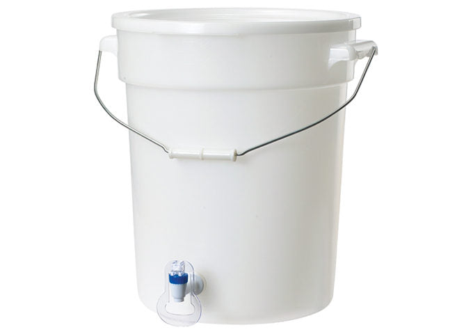 Winco PBDW-22 6 Gal Round BPA-Free White Beverage Dispenser - Restaurant Kitchen, Buffet Stations, Catering Services