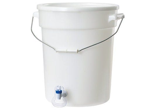 Winco PBDW-22 6 Gal Round BPA-Free White Beverage Dispenser - Restaurant Kitchen, Buffet Stations, Catering Services