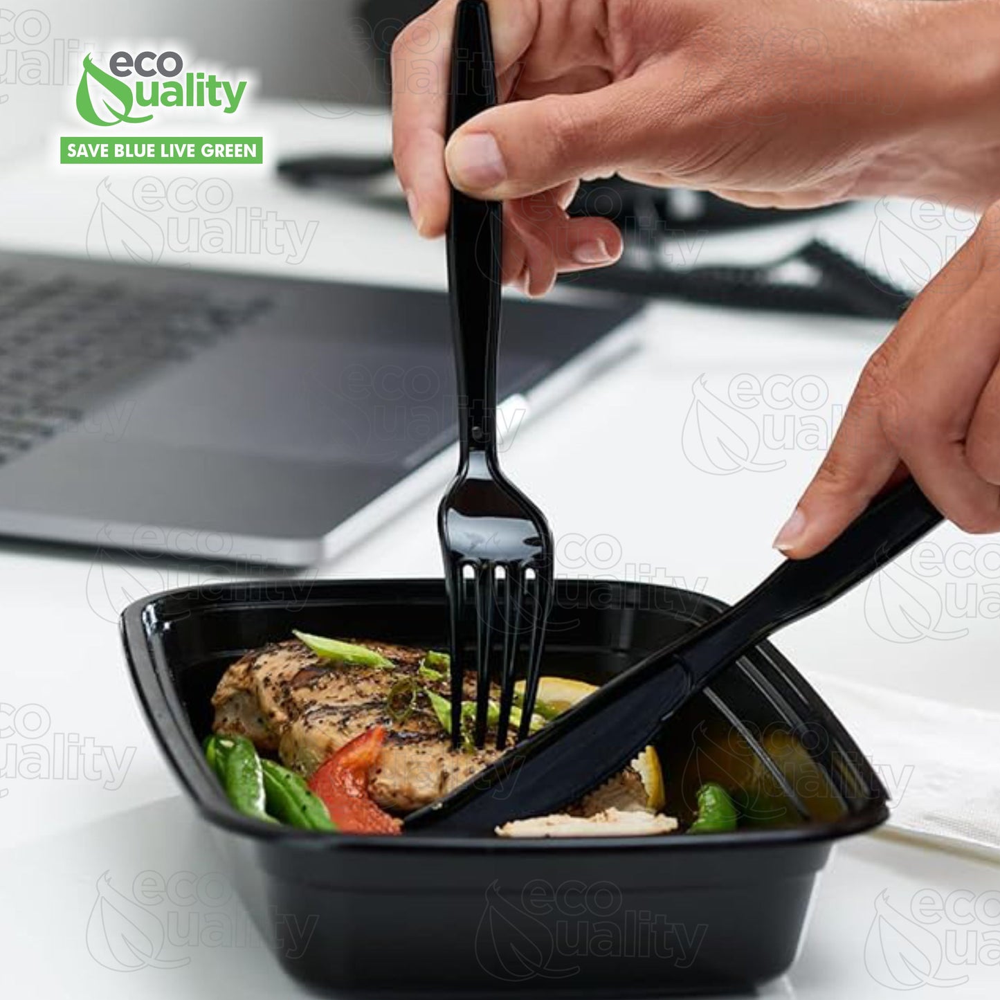Disposable Plastic Heavy Weight Knives Black/White Unwrapped