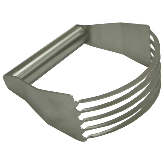 Pastry Blender 12/Pack designed with 5 stainless steel blades, this pastry blender is strong enough to quickly cut butter into your flour, mix ingredients, and more. For added convenience, this pastry blender has a comfortable rounded handle that provides a secure grip while keeping your hands away from food. Ideal to use for kneading dough.