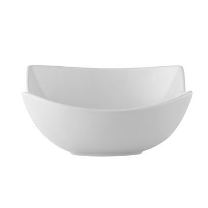C.A.C. 32oz rectangular white porcelain bowl, 7 1/8", ideal for serving large portions of pasta, salads, and entrees in restaurants and catering. SKU: RSCAC-BTF-B7.