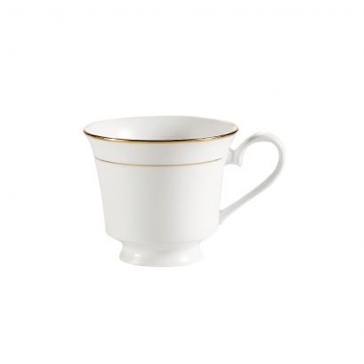 C.A.C. Banquet Cup 7oz 4 1/2" – Elegant porcelain banquet cup, ideal for serving coffee, tea, or hot beverages in restaurants, hotels, or catering events. Durable and versatile design for daily use. 36 per case. SKU: RSCAC-BQC-7.