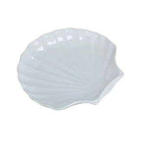 Yanco Shell Dish SD-6 is a charming and elegant addition to any table setting. Designed in a delicate shell shape, this dish adds a touch of coastal sophistication to your dining presentation. Measuring 6" in diameter, it is perfect for serving appetizers, dips, or small snacks. Crafted from high-quality porcelain, it features a smooth white glaze that effortlessly complements any decor style. 