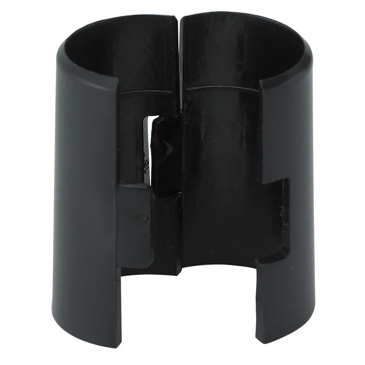 4 Set Shelf Sleeve Clips for VC & VEX-series Wire Shelves 4/Pack designed to hold your shelving units together, this clip is an essential component which is designed to attach the wire shelves to the post. This reliable sleeve clip is perfect when you need to assemble shelving units for your professional kitchen, warehouse, or storage room.