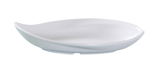 Yanco Deep Plate VE-510 is a durable and stylish serving option, ideal for presenting pasta, risotto, salads, and more. Measuring 10 inches by 5 inches with a 10 oz. capacity, this high-quality melamine plate mimics the look of ceramic while offering exceptional break and chip resistance. Its sleek white finish and elegant design make it a perfect addition to any dining establishment, from Italian bistros to contemporary restaurants. 