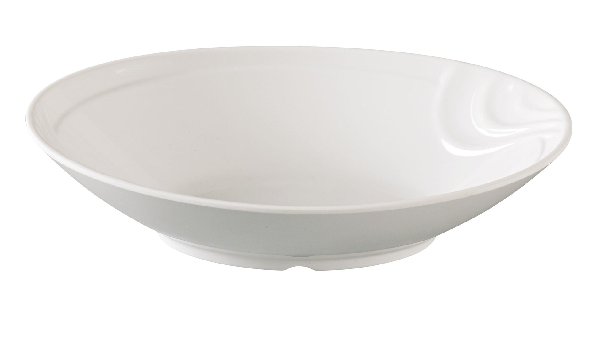 Yanco Oval Bowl VE-613 is a durable and elegant choice for restaurants, cafés, and catering services. With a 52 oz. capacity, this bowl measures 13 inches long, 9 inches wide, and 3.5 inches deep, making it perfect for serving soups, salads, rice, and appetizers. Crafted from high-quality melamine, it offers the sophisticated look of ceramic while being resistant to chipping and staining. 