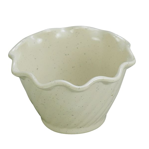 Yanco Dessert Dish AD-005 is a perfect solution for those who look for reliable and affordable tableware for their food-serving establishment. This dish is ideal for serving dips, sauces, and spices. Made from melamine material, it is popular for being reliable and having an unbreakable structure. The stylish Ardis collection design will perfectly fit any of the establishments' interiors. It can be used in restaurants, catered events, outdoor dining areas, diners, cafes, and even hotels.