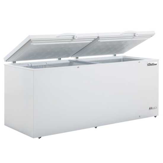 Coldline CF91 91" Commercial Chest Freezer, 26.7 cu. ft., delivers maximum storage capacity for commercial use. Ideal for storing large volumes of frozen products, it ensures easy access and organized storage in high-demand environments.