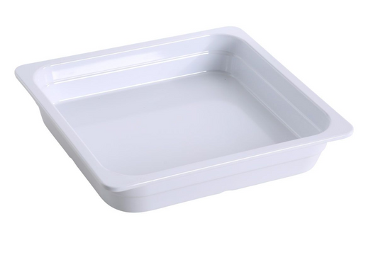 Yanco Pan GN-313 6/Pcs is an affordable and reliable addition to your tableware collection. These pans are made from high-quality melamine material, that makes its dinnerware look like ceramics. These GN collection pans are commonly used for preparing and serving big portions of a variety of dishes like lasagna, cheese or egg dishes, macaroni and cheese, and other food. These pans would be perfect for your fine-dining restaurant, catered events, outdoor dining area or even hotels.