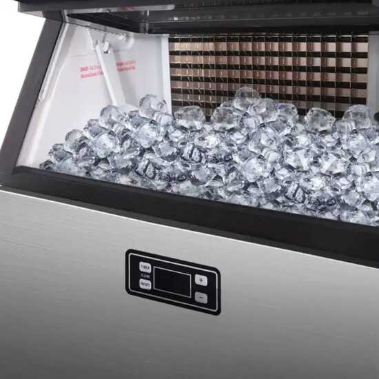 Coldline EIC200 22-inch commercial full cube ice machine with a 50 lb. bin, air-cooled. Ideal for businesses, this compact unit produces 200 lbs. of ice per day and features a convenient storage bin.