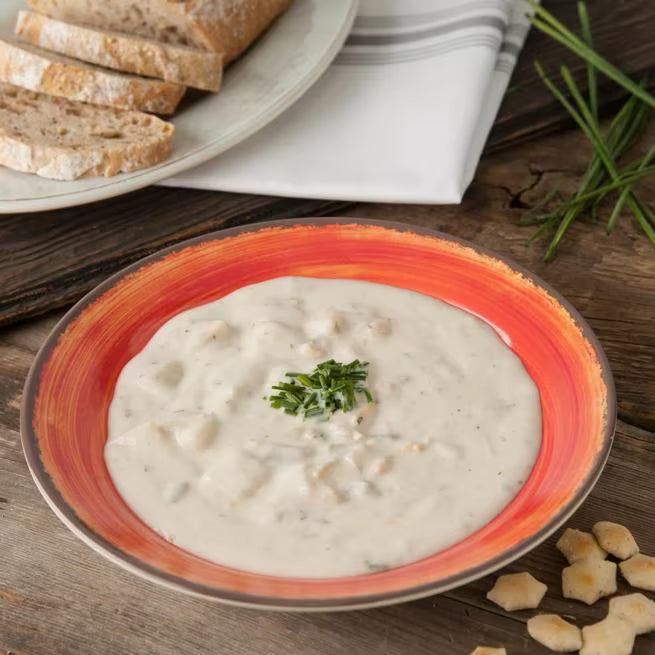Serve soups, pasta, and salads with style using the 5400352 Fireball Melamine Rimmed Soup Bowl. This 28.5 oz break resistant bowl features a rustic pottery inspired design, making it ideal for restaurants, catering, buffets, and home dining.