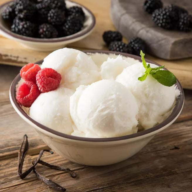 Serve ice cream, desserts, and salads with style using the 5400453 Sweet Cream Melamine Ice Cream Bowl. This 27 oz break resistant bowl features a rustic pottery inspired design, making it ideal for restaurants, catering, buffets, and home dining.