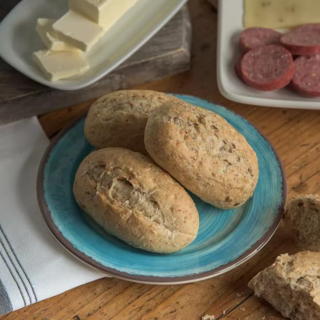 7 Inch Aqua Melamine Bread and Butter Plate with commercial grade, break resistant construction. Ideal for serving bread, pastries, desserts, and appetizers in restaurants, catering, and home dining.
