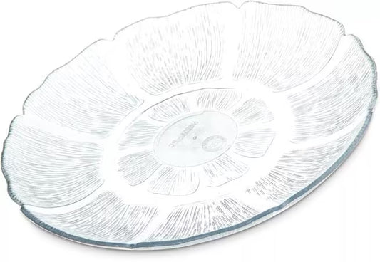 7.5 Inch Clear Polycarbonate Petal Mist Plate with break resistant construction. Ideal for appetizers, desserts, buffets, catering, restaurants, and home entertaining.