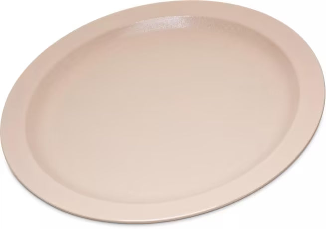 10 Inch Tan Polycarbonate Narrow Rim Plate with scratch resistant surface and break resistant construction. Ideal for restaurants, cafeterias, catering, buffets, and commercial foodservice.