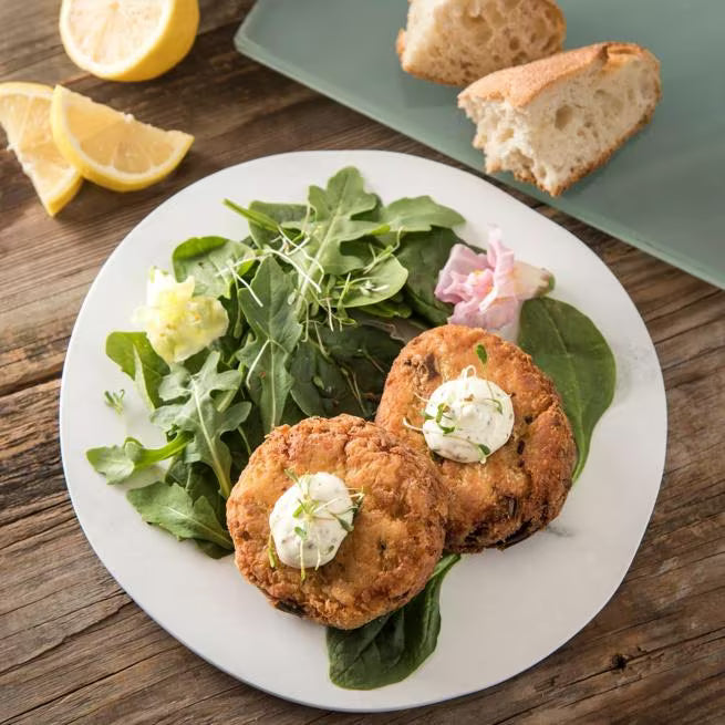 9 Inch Marble Ridge Melamine Rimless Plate with a premium matte finish and seamless rimless design. Commercial grade, shatter resistant dinnerware for restaurants, cafes, catering, and home dining.